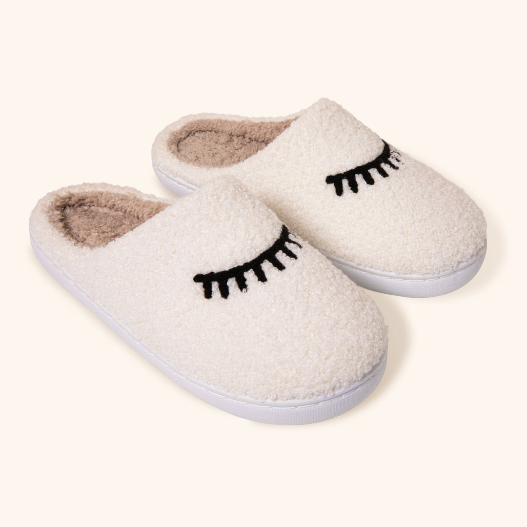 Comode pantofole Teddy con design a ciglia
