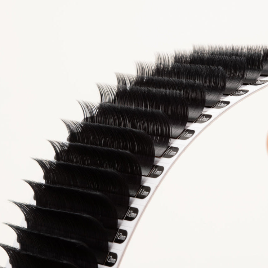 Mega Volume Mayfair Lashes 0.03